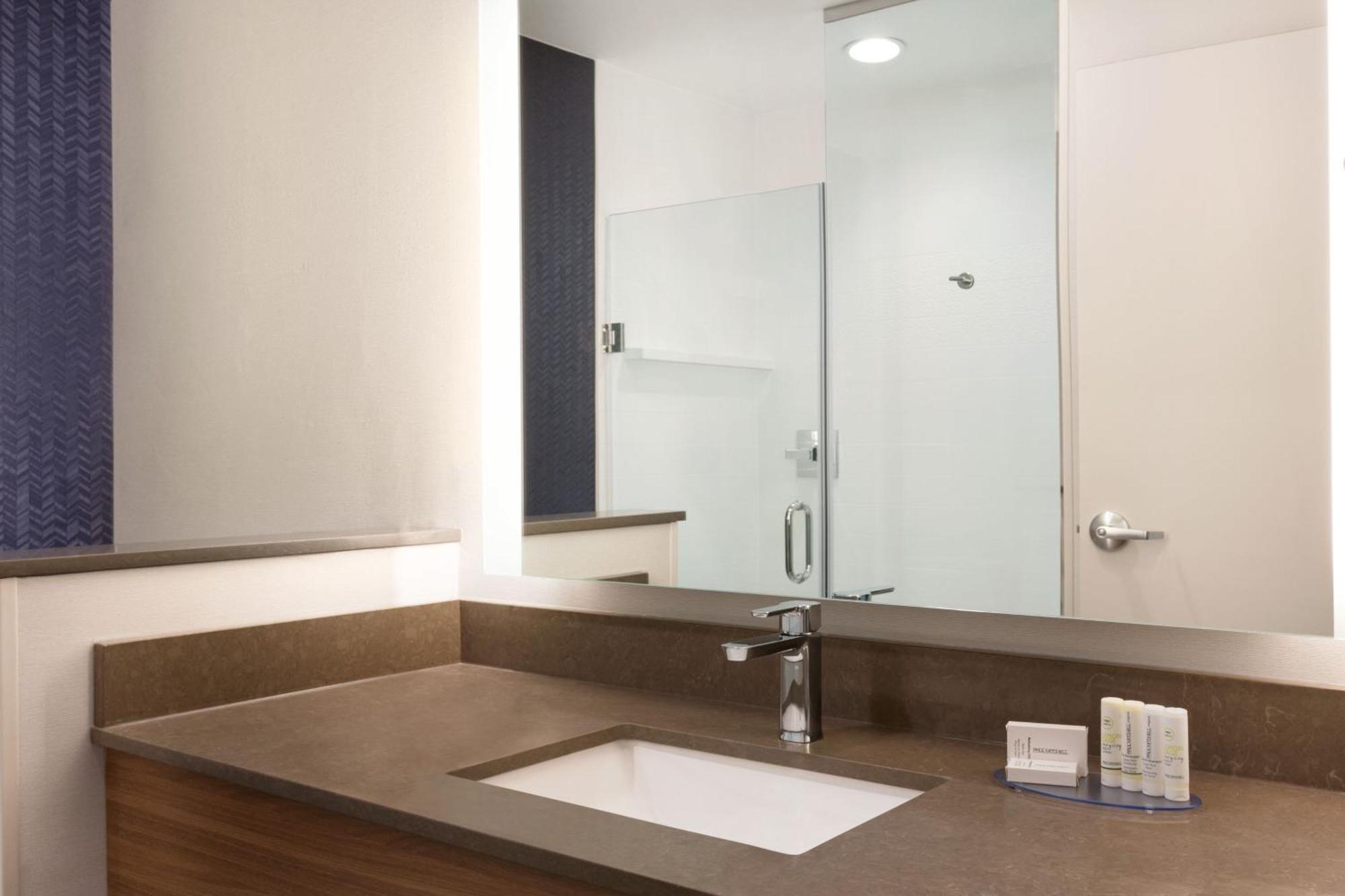 Fairfield Inn & Suites By Marriott Boulder Лонгмънт Екстериор снимка