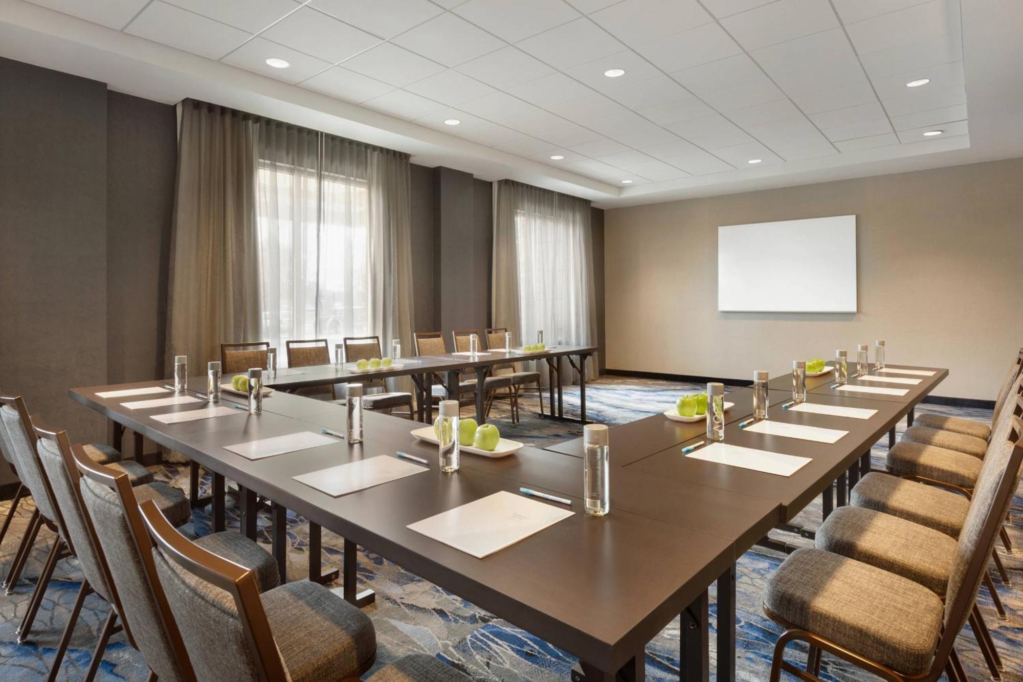 Fairfield Inn & Suites By Marriott Boulder Лонгмънт Екстериор снимка
